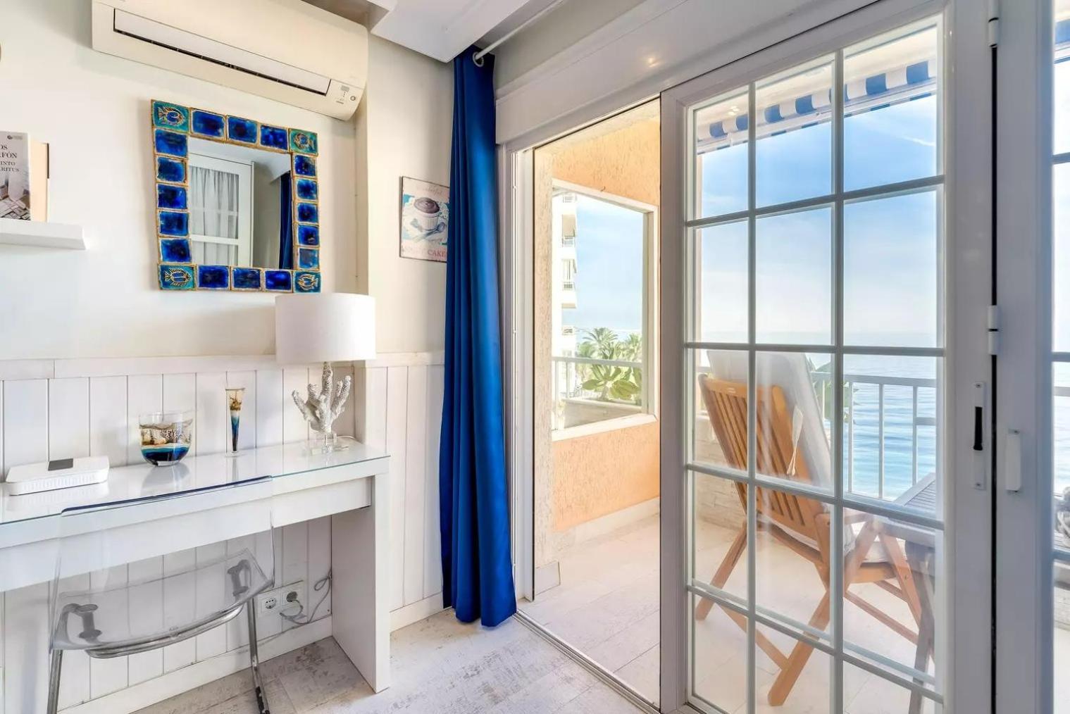 Estudio-primera Linea De La Playa Apartemen Marbella